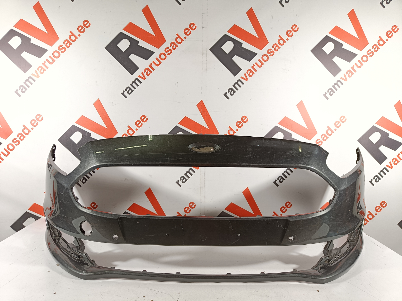 Ford Galaxy esistange / front bumper
