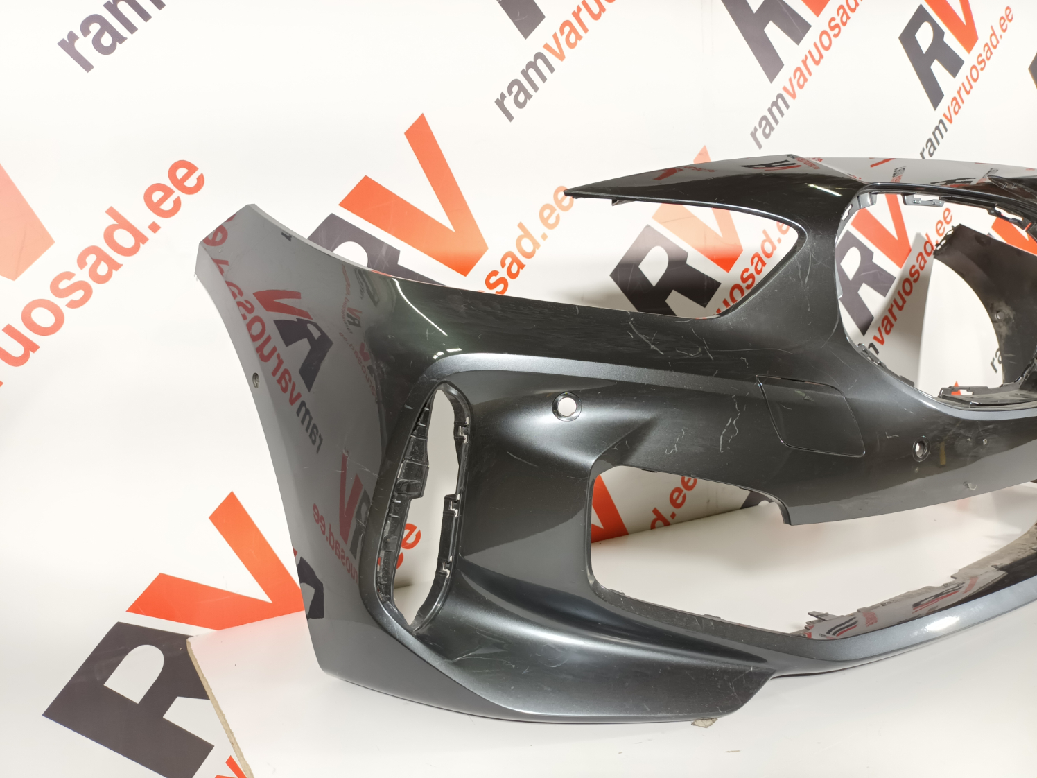 BMW 1 F40 Esistange / front bumper - pilt 2