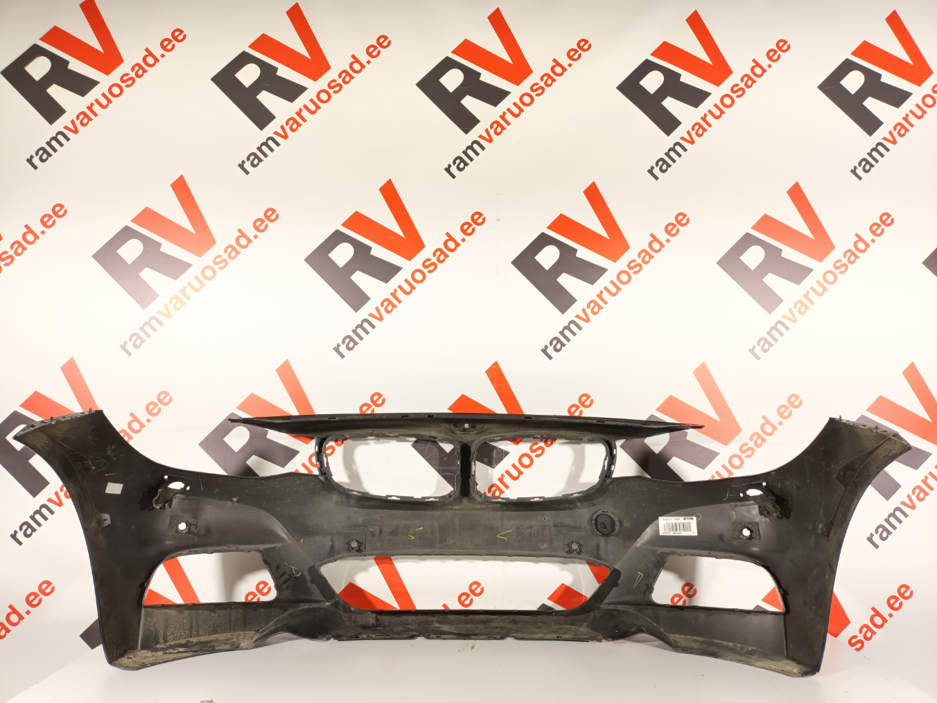 BMW 3 F34 esistange / front bumper - pilt 4