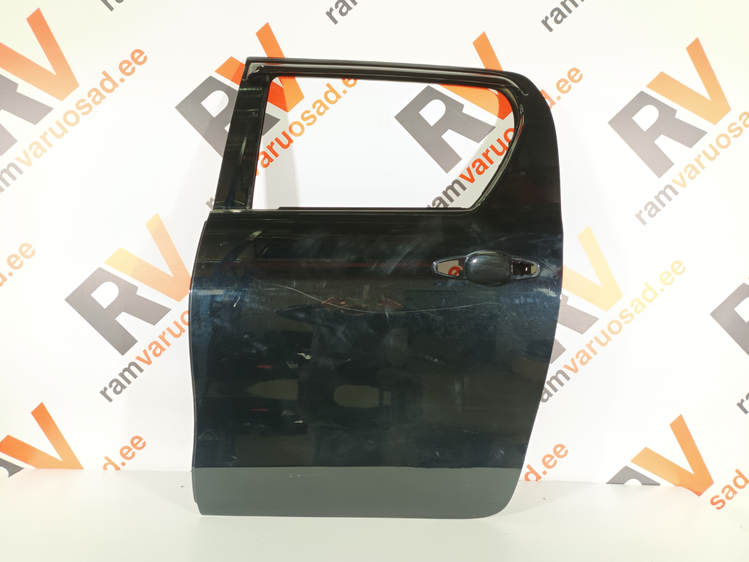 Toyota Hilux tagauks / rear door