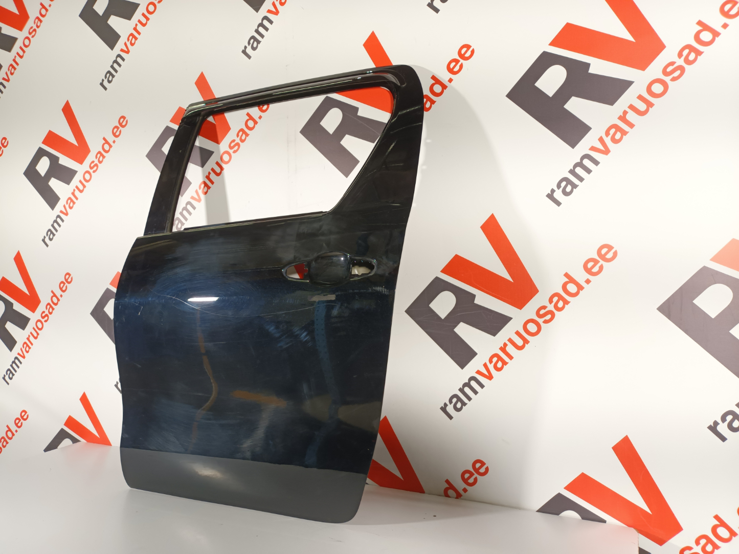 Toyota Hilux tagauks / rear door - pilt 3