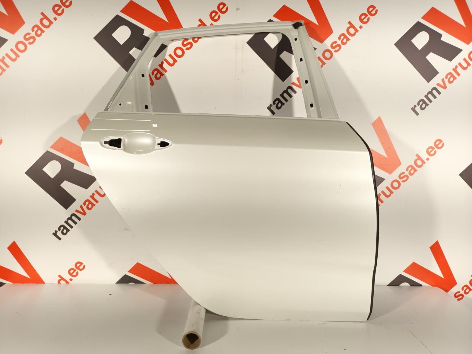 BMW 2 F45 tagauks / rear door