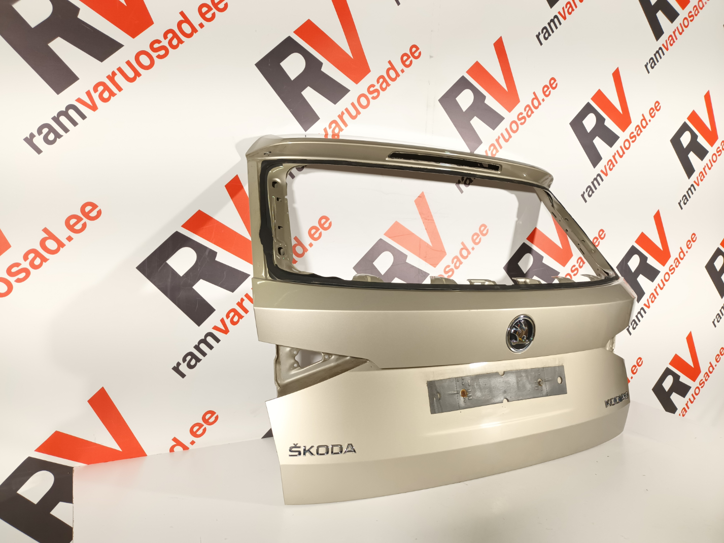 Skoda Kodiaq tagaluuk / trunk lid - pilt 2