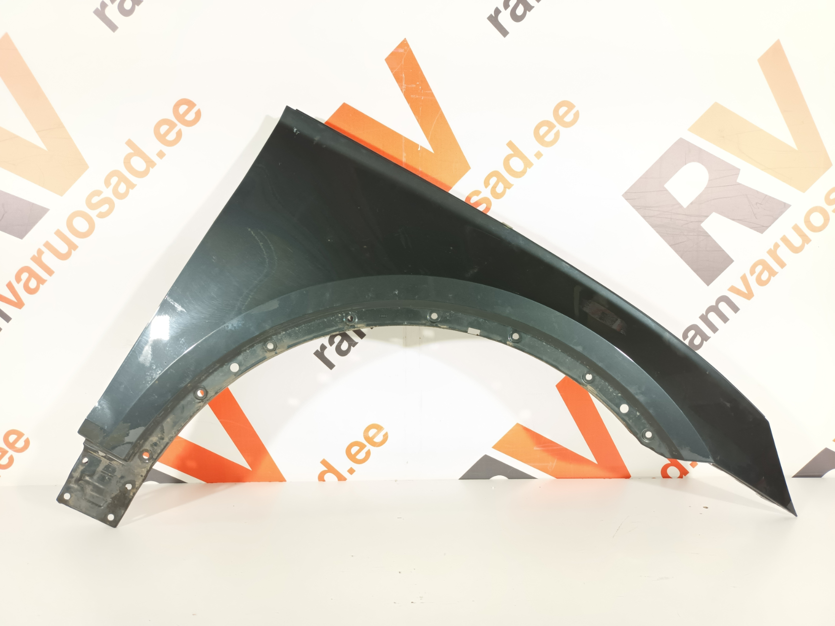 Audi Q5 esitiib / front fender