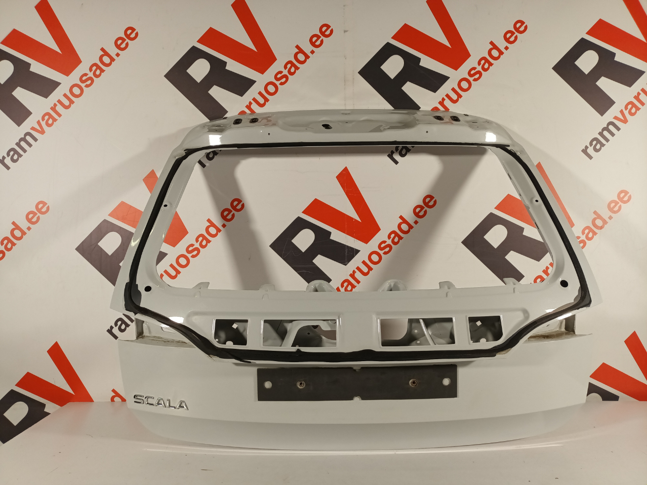 Skoda Scala tagaluuk / trunk lid
