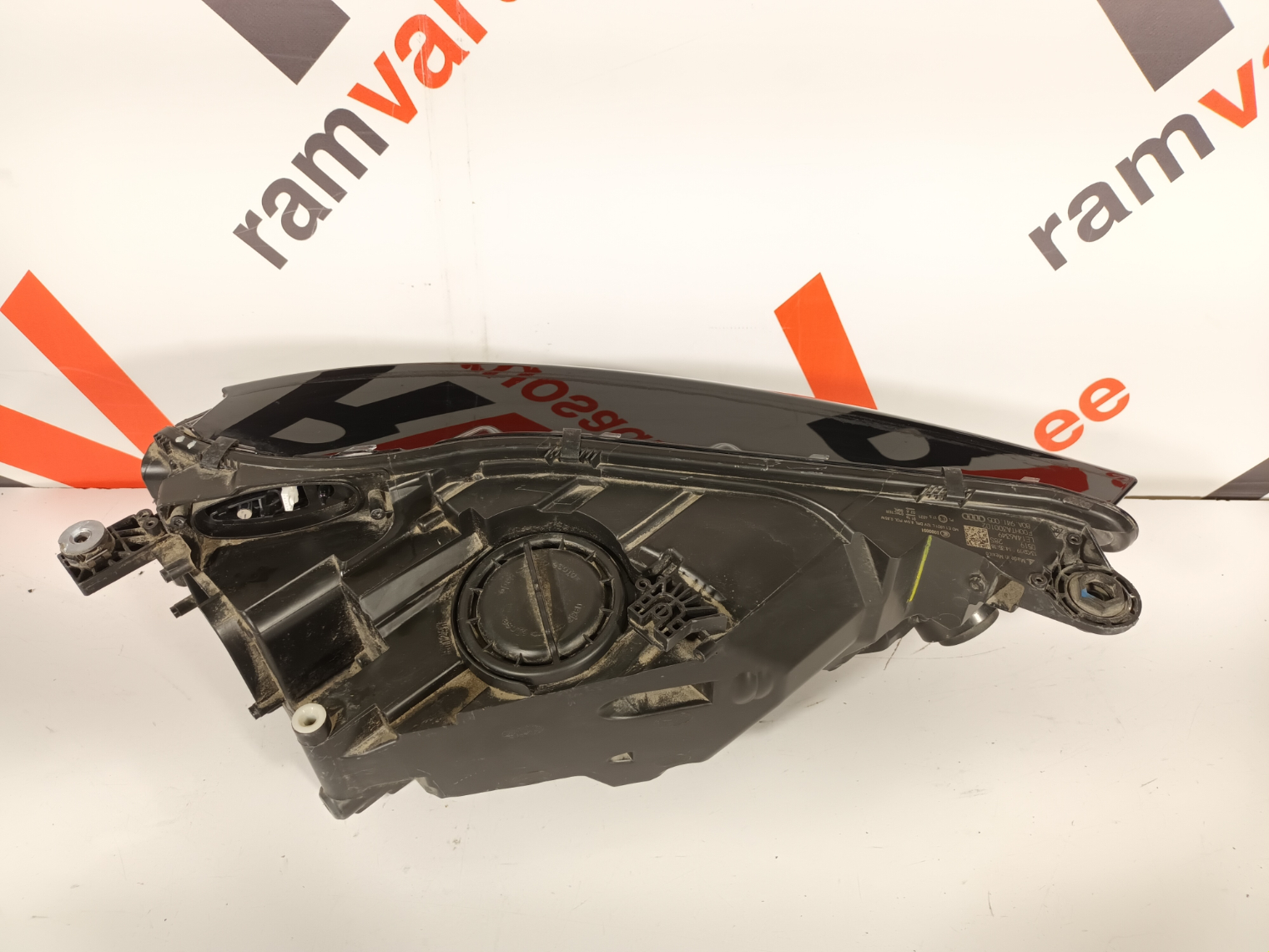 Audi Q5 esituli / headlight - pilt 3