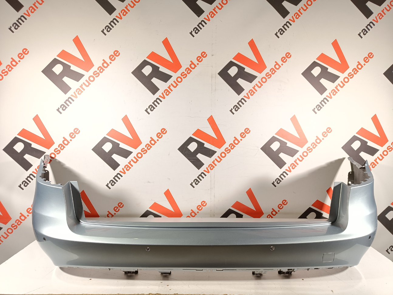 Mercedes E W212 tagastange / rear bumper