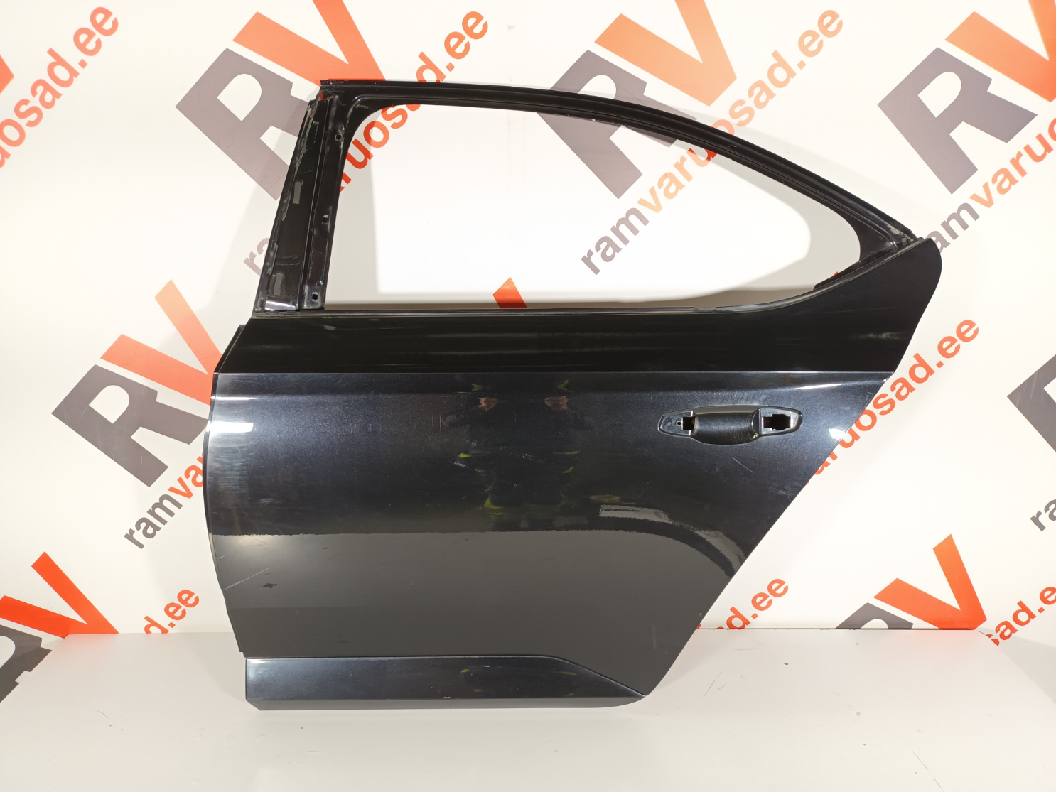 Skoda Superb tagauks / rear door