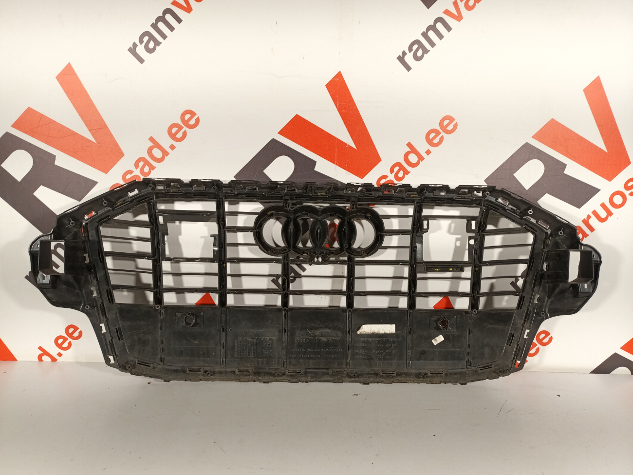 Audi Q7 iluvõre / grille - pilt 2