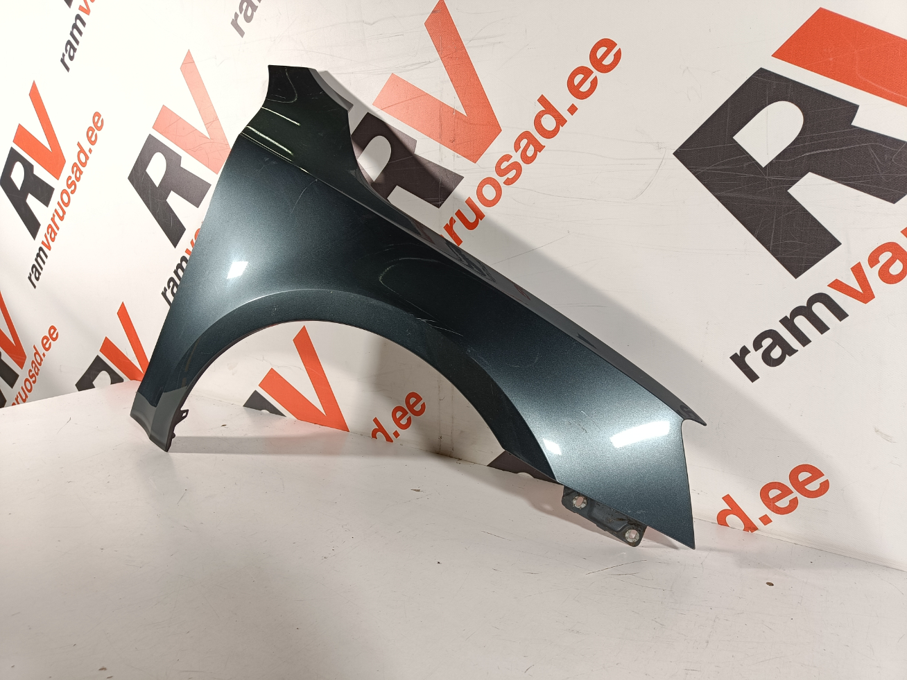 Skoda Octavia III FL esitiib / front fender - pilt 3