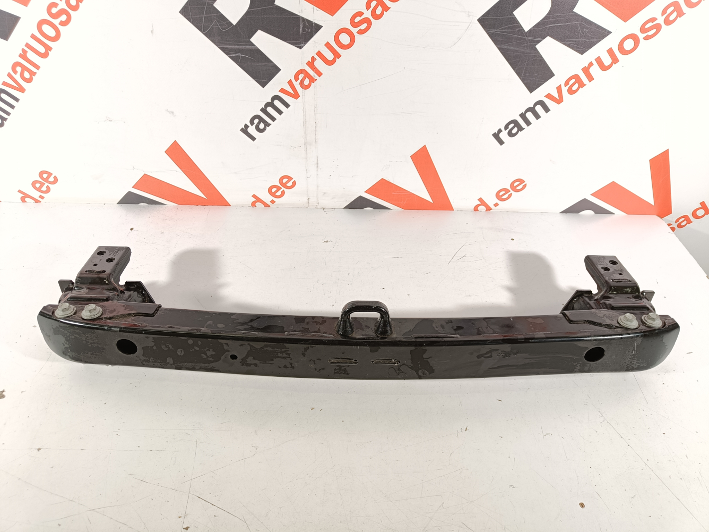 Land Rover Discovery 5 tagatala / rear support