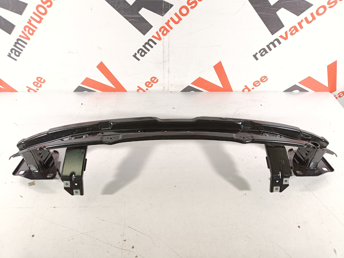 Land Rover Discovery Sport tagatala / rear support