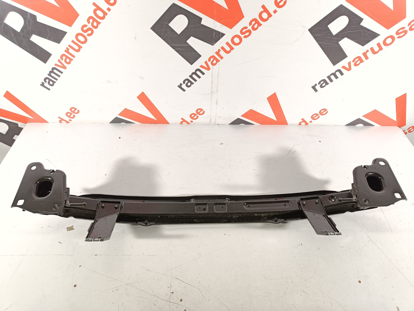 Land Rover Discovery Sport tagatala / rear support - pilt 2