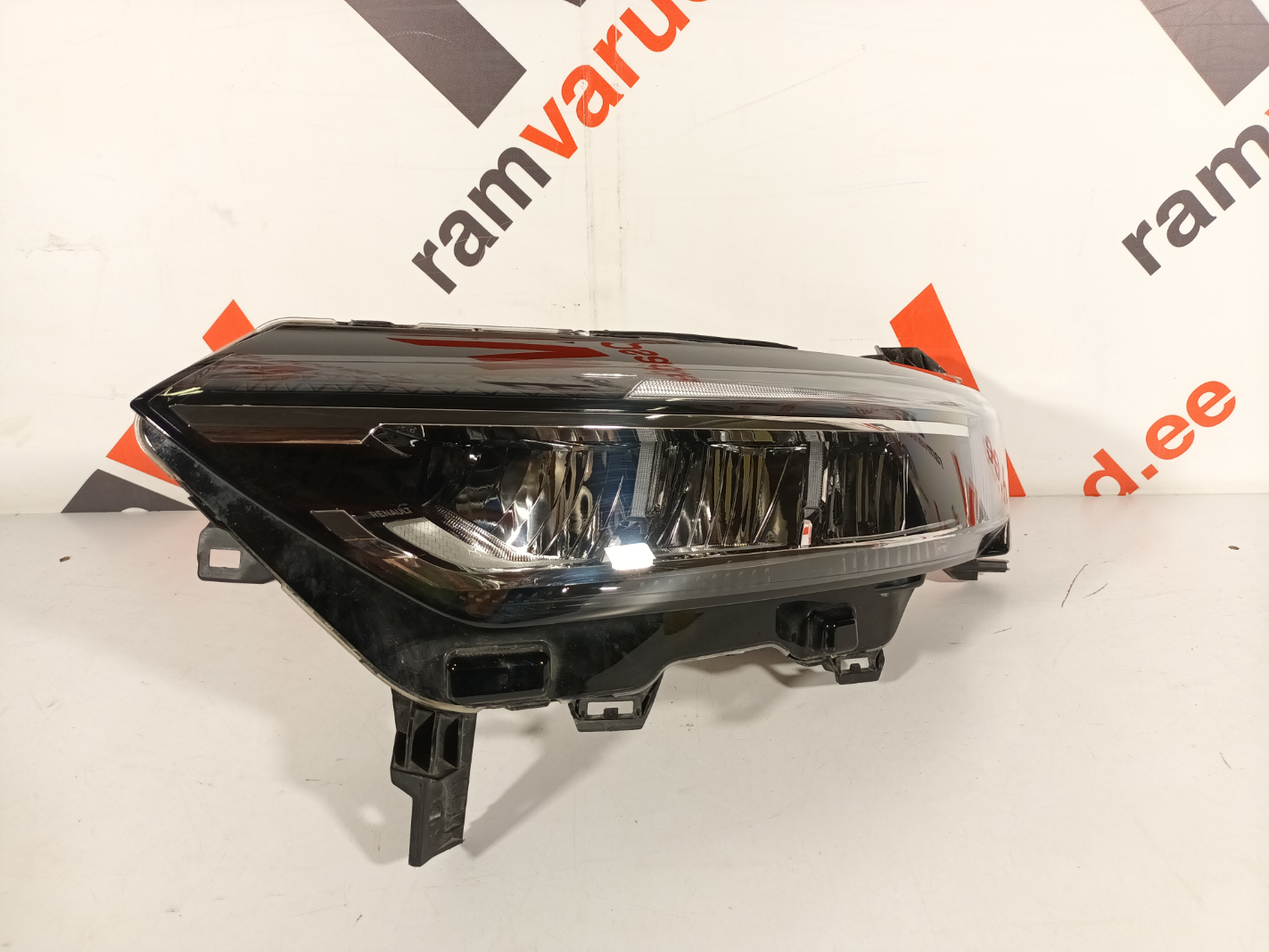 Renault Koleos esituli / headlight - pilt 2