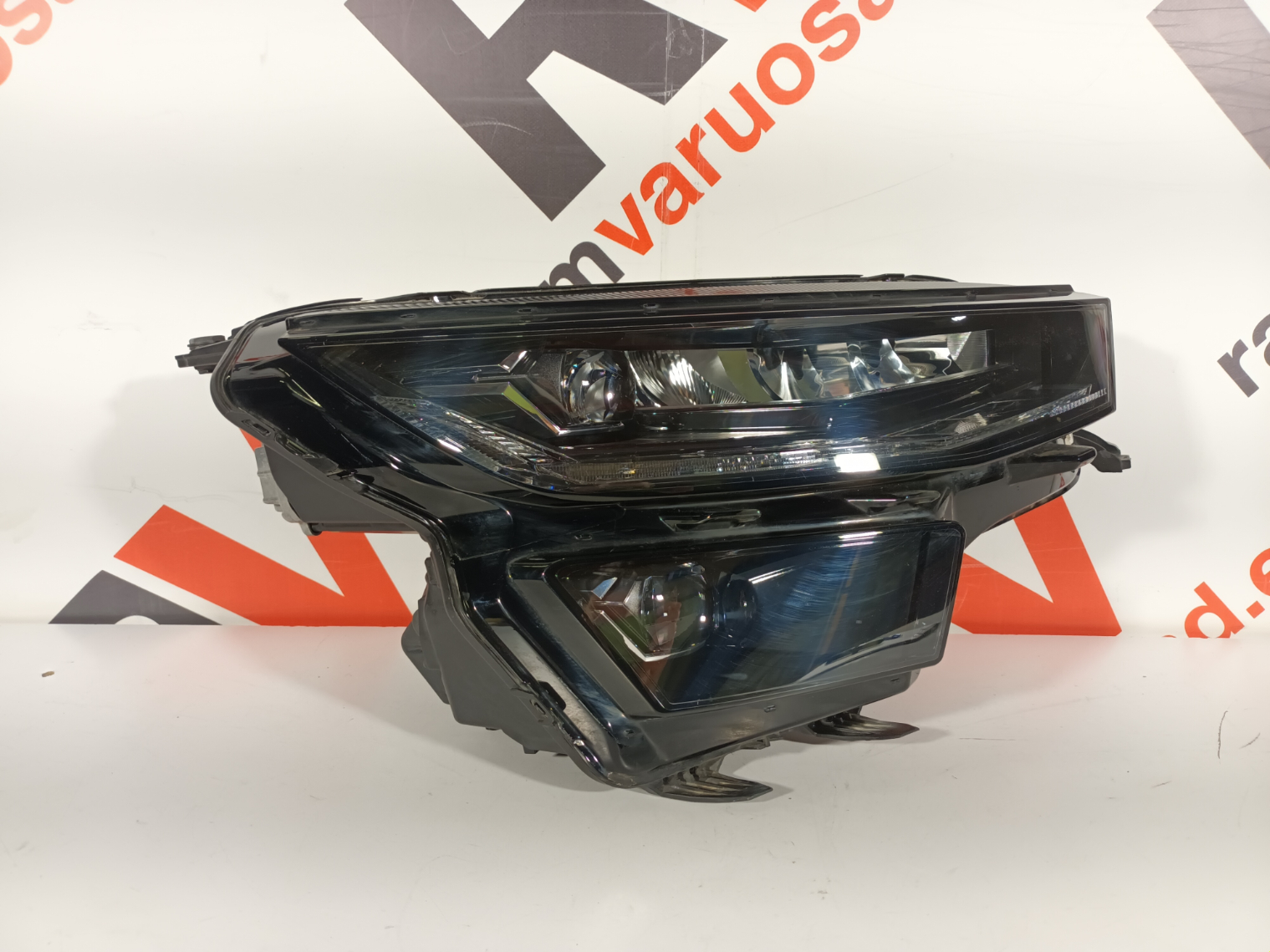 Skoda Kodiaq esituli / headlight - pilt 2