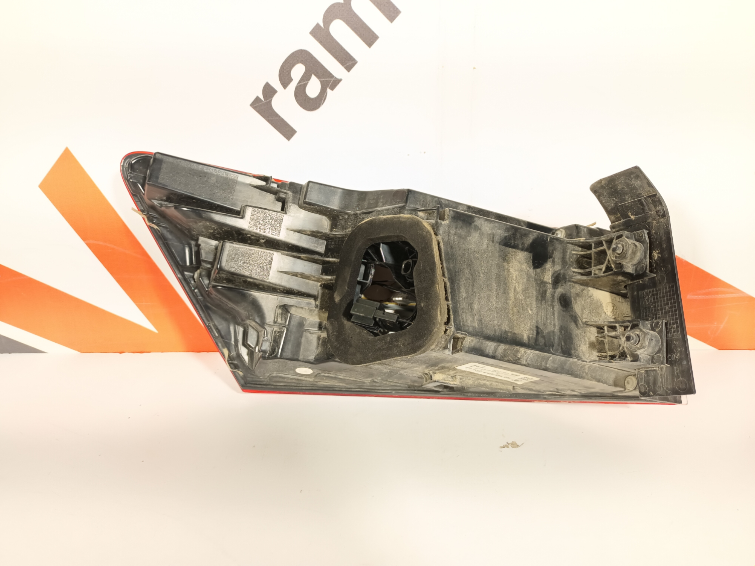Skoda Kodiaq tagatuli / rear light - pilt 2