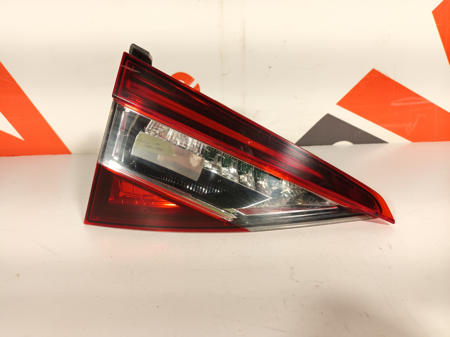 Skoda Superb tagatuli / rear light
