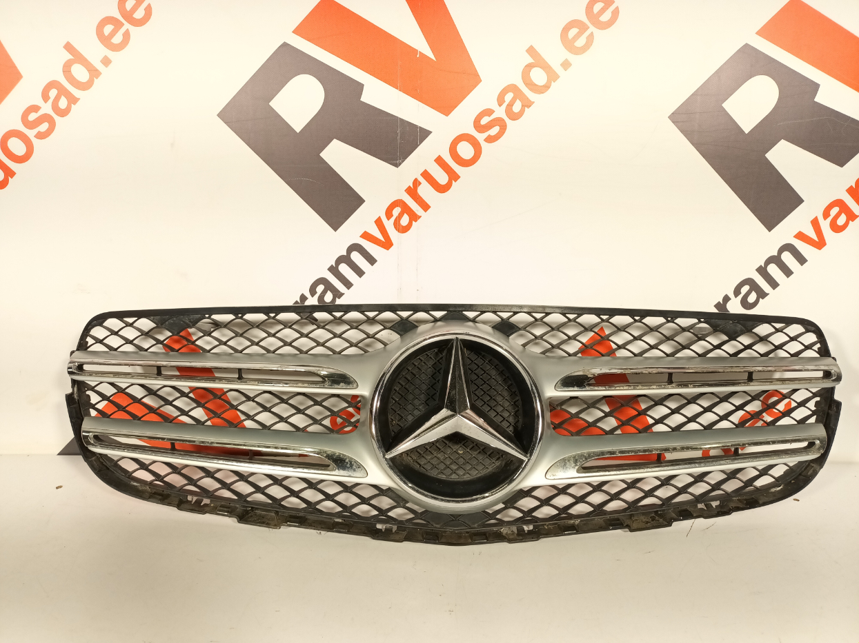 Mercedes GLC W253 iluvõre / grille