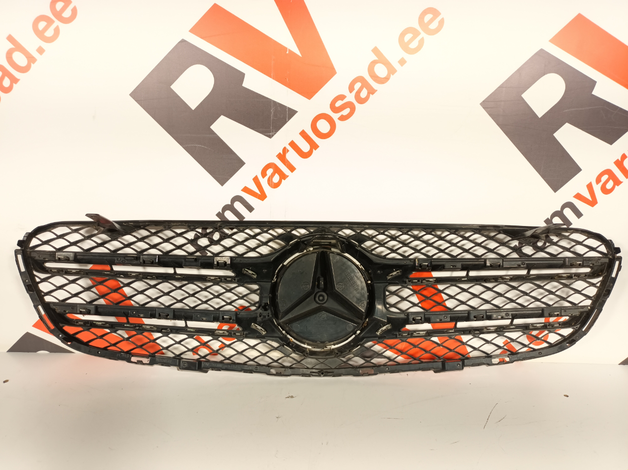 Mercedes GLC W253 iluvõre / grille - pilt 2