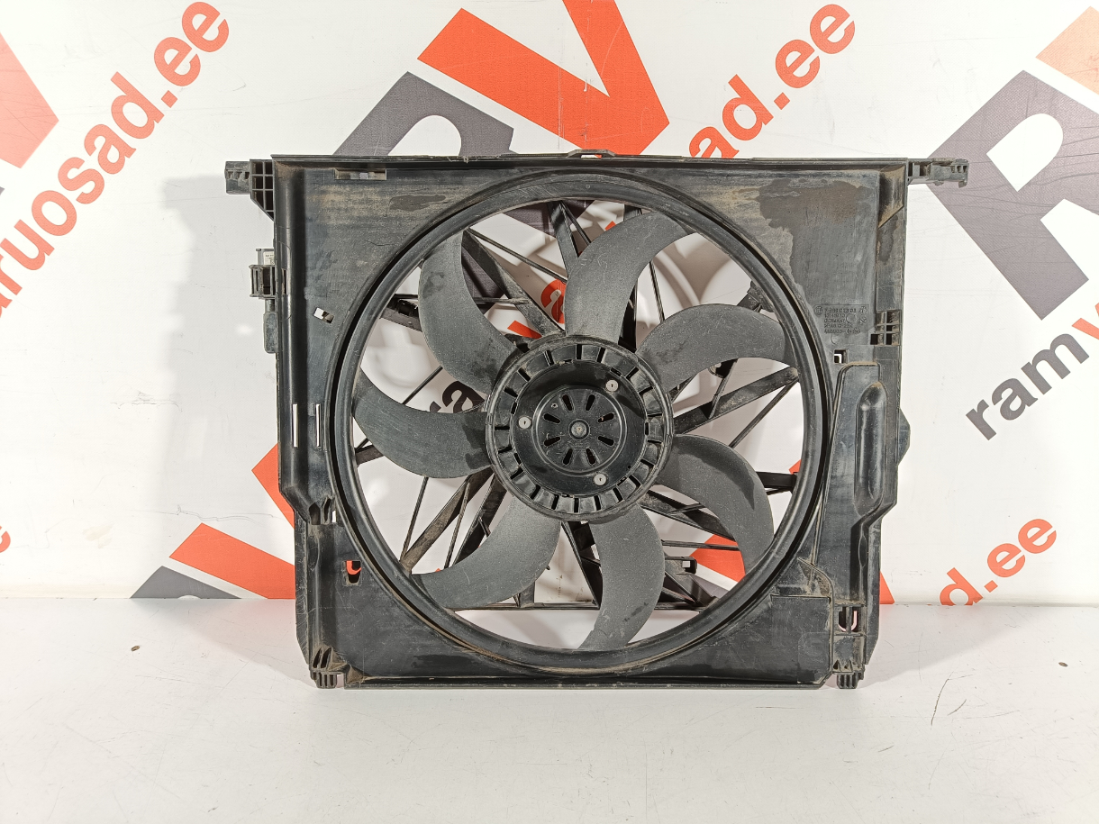 BMW 5 F10 ventilaator