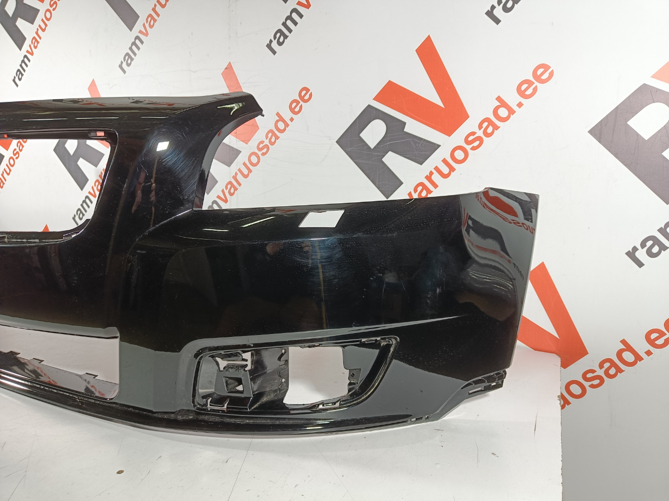 Volvo V50 esistange / front bumber - pilt 3