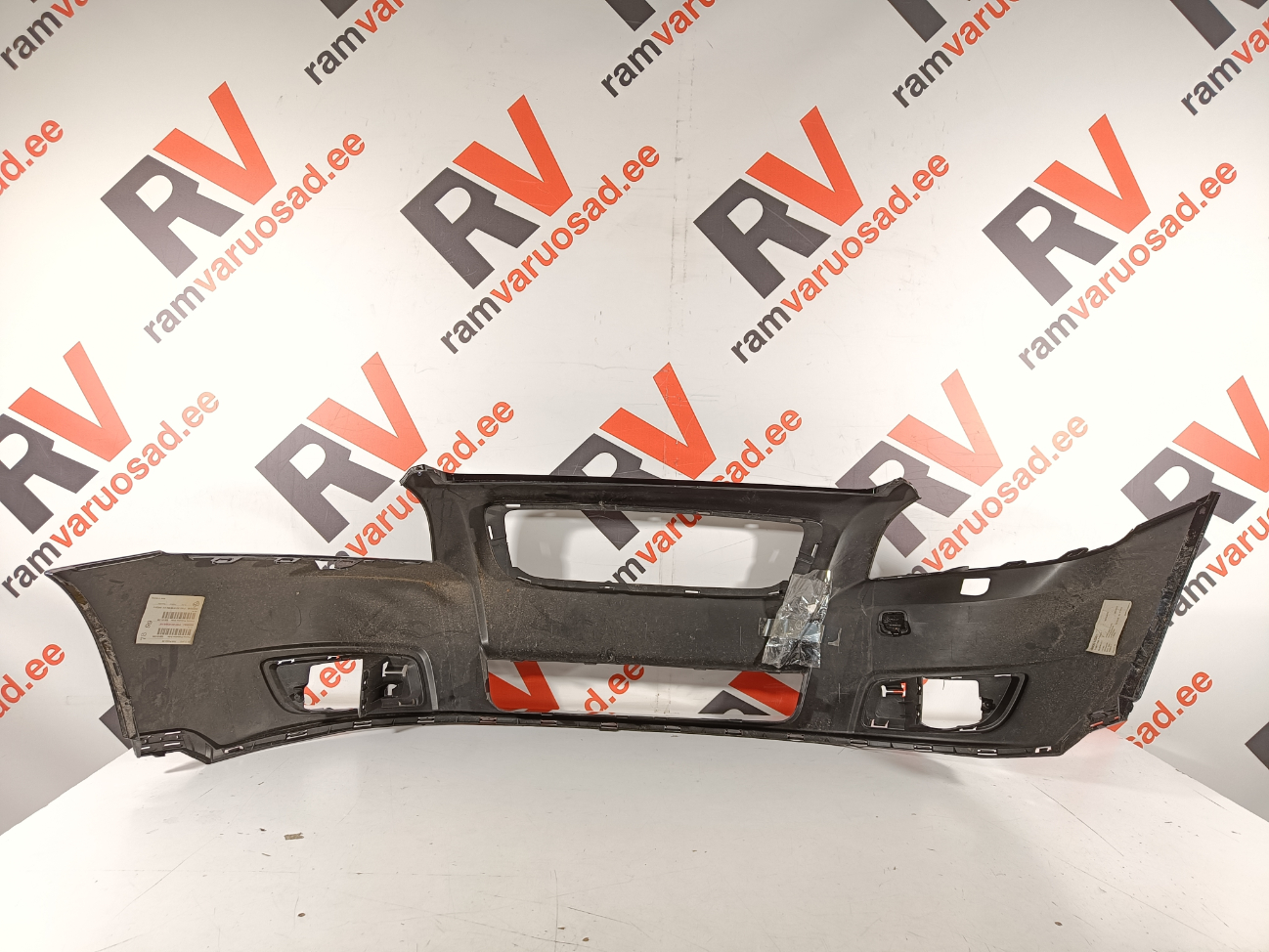 Volvo V50 esistange / front bumber - pilt 4