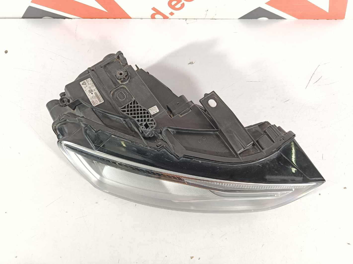 Audi Q3 esituli / headlight - pilt 2
