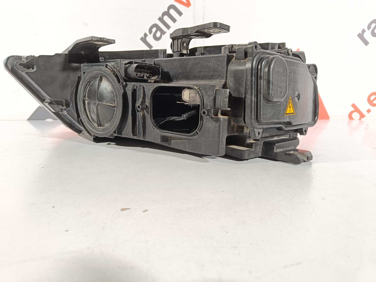Audi Q3 esituli / headlight - pilt 3