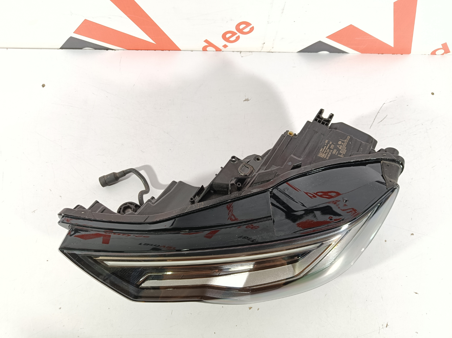 Audi A6 C8 esituli / headlight - pilt 2