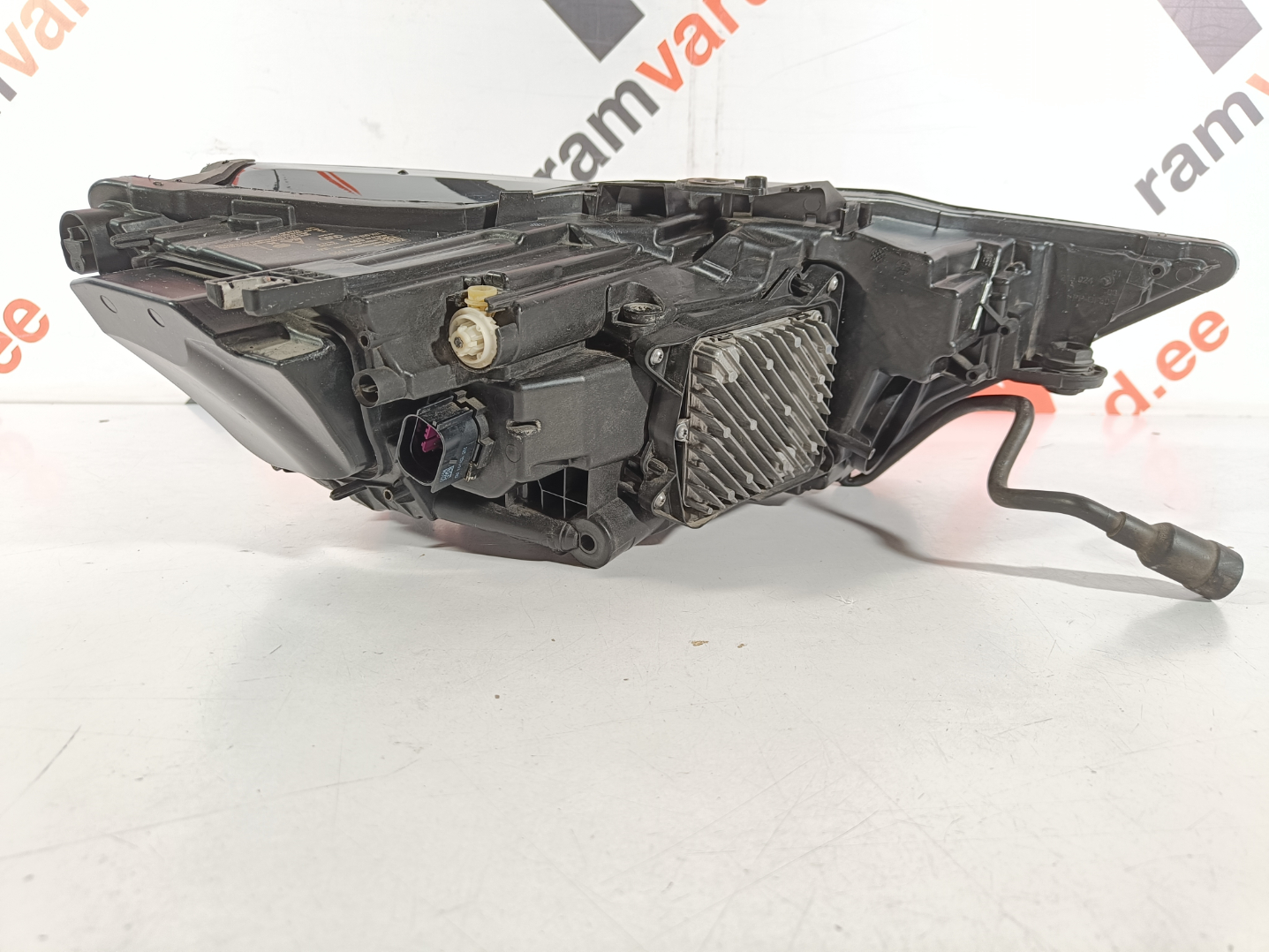 Audi A6 C8 esituli / headlight - pilt 3