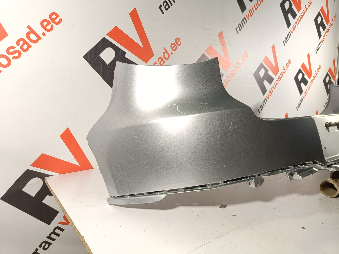 VW Tiguan tagastange / rear bumper - pilt 2