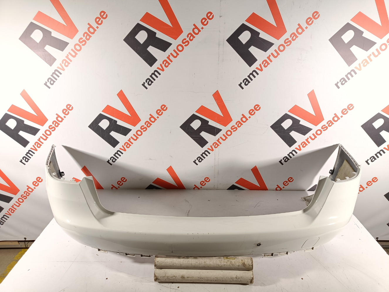 Mercedes C W205 tagastange / rear bumper