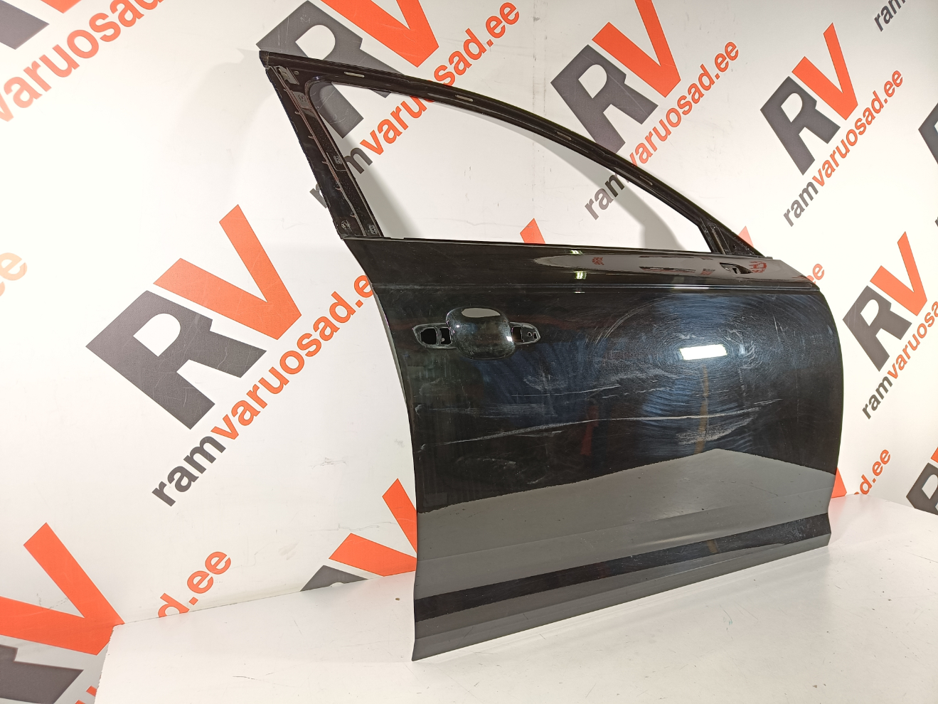 Audi A4 B9 esiuks - pilt 2