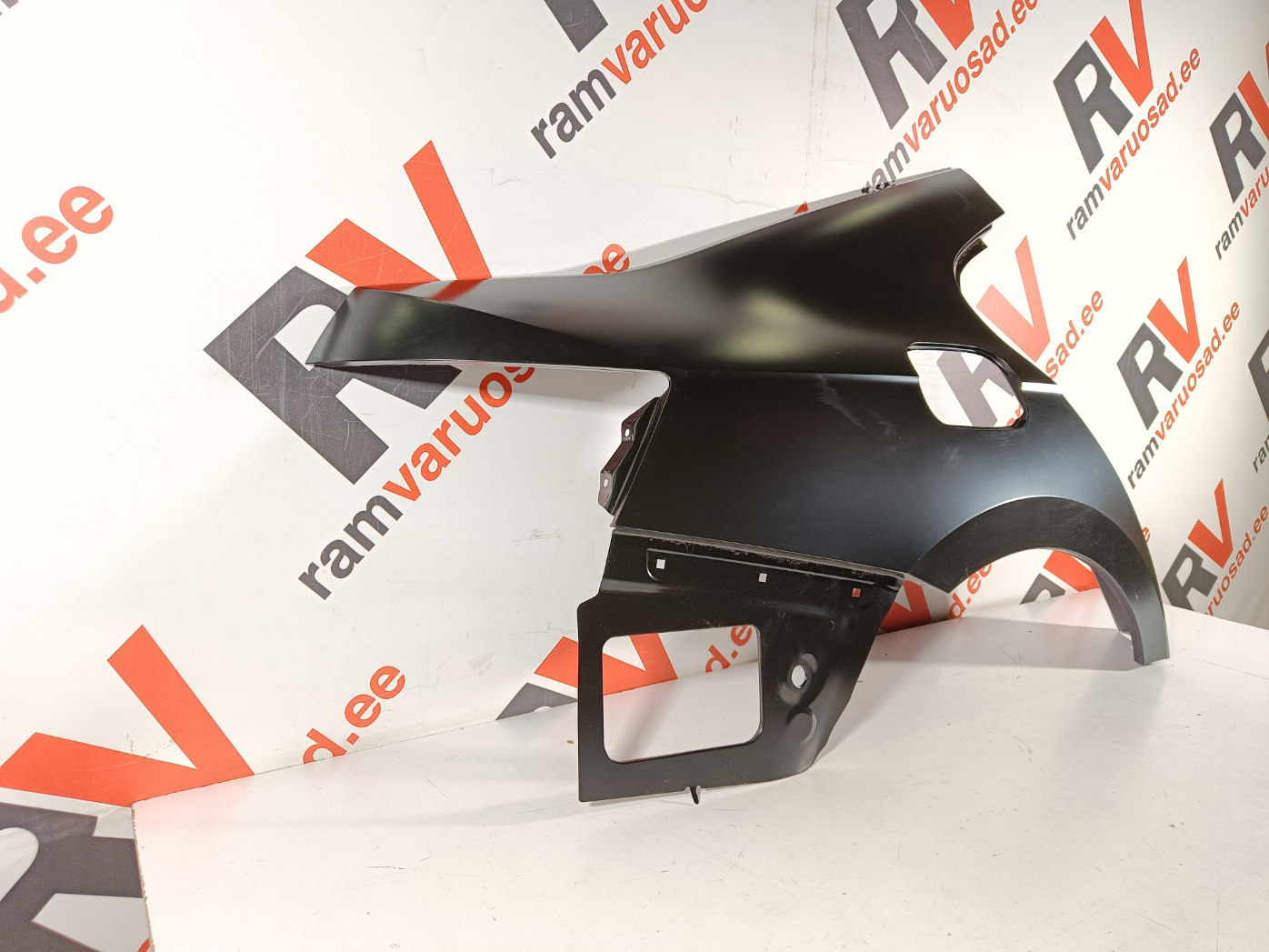 Skoda Superb tagatiib / rear fender - pilt 2