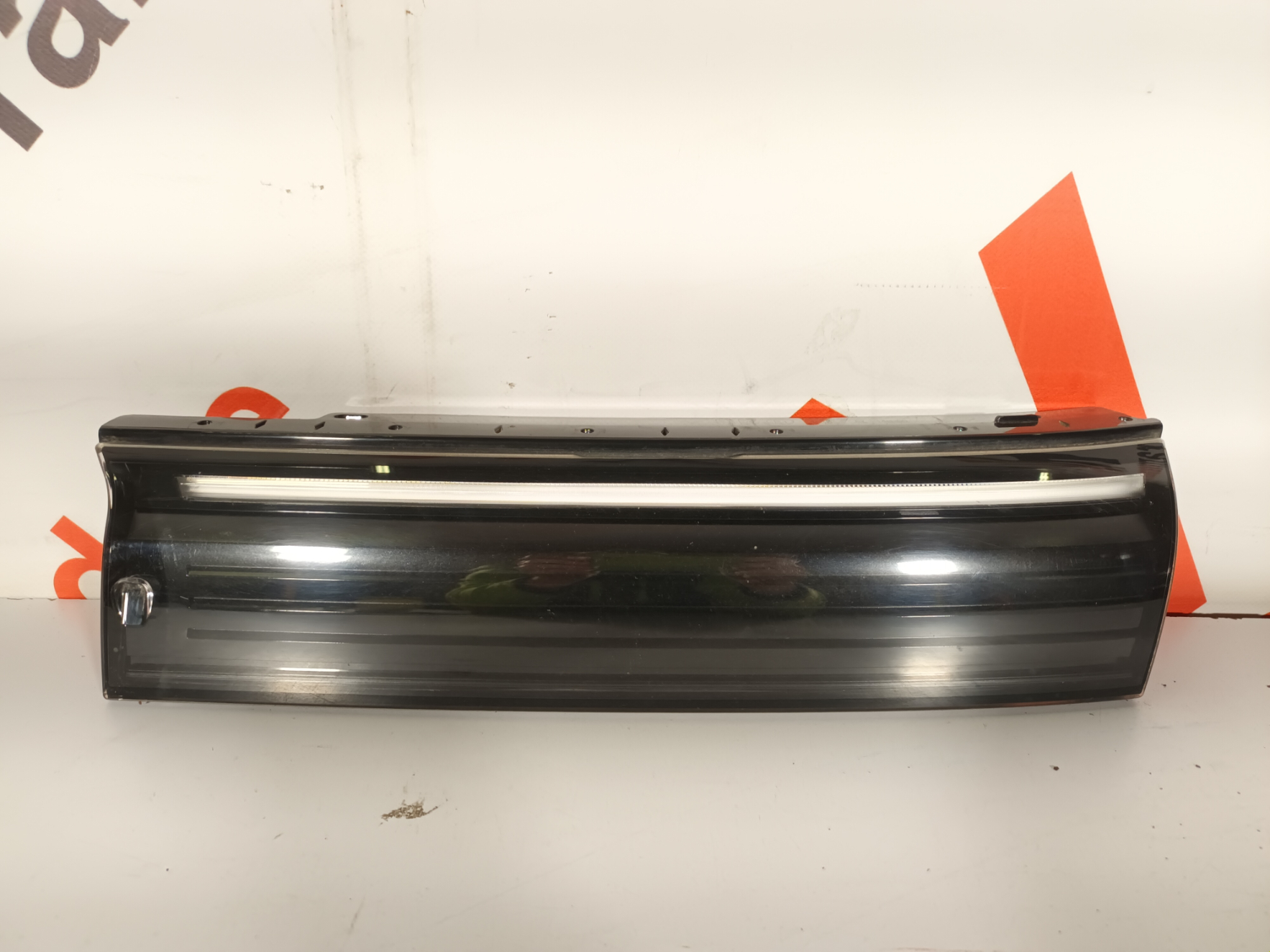 Volkswagen Tiguan esituli