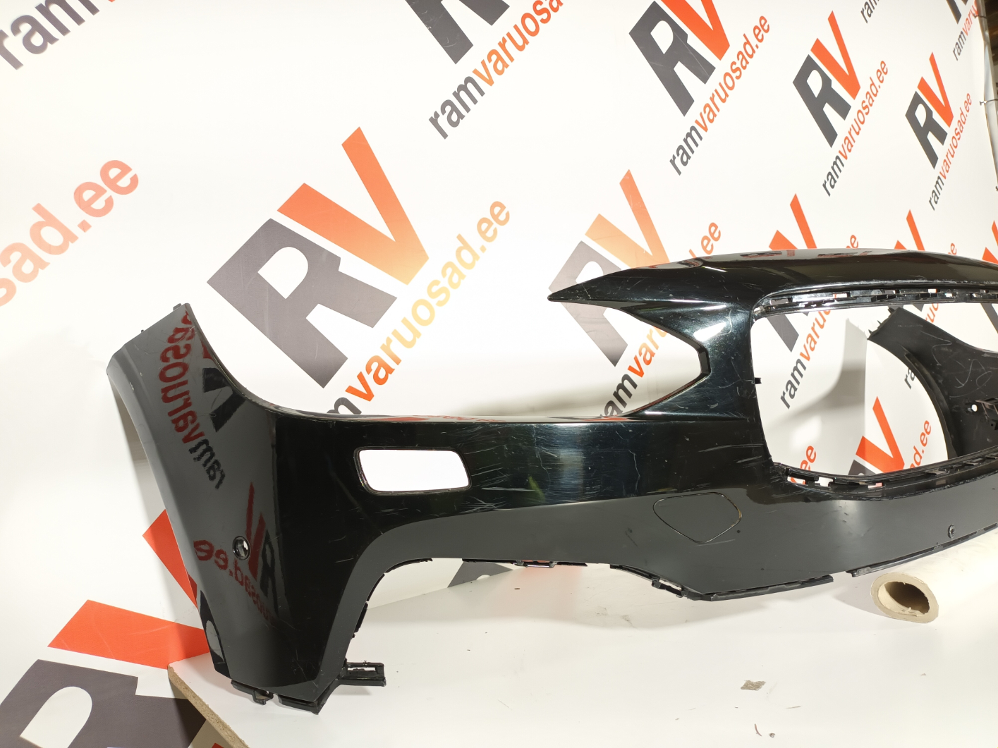 Volvo V90 esistange - pilt 2