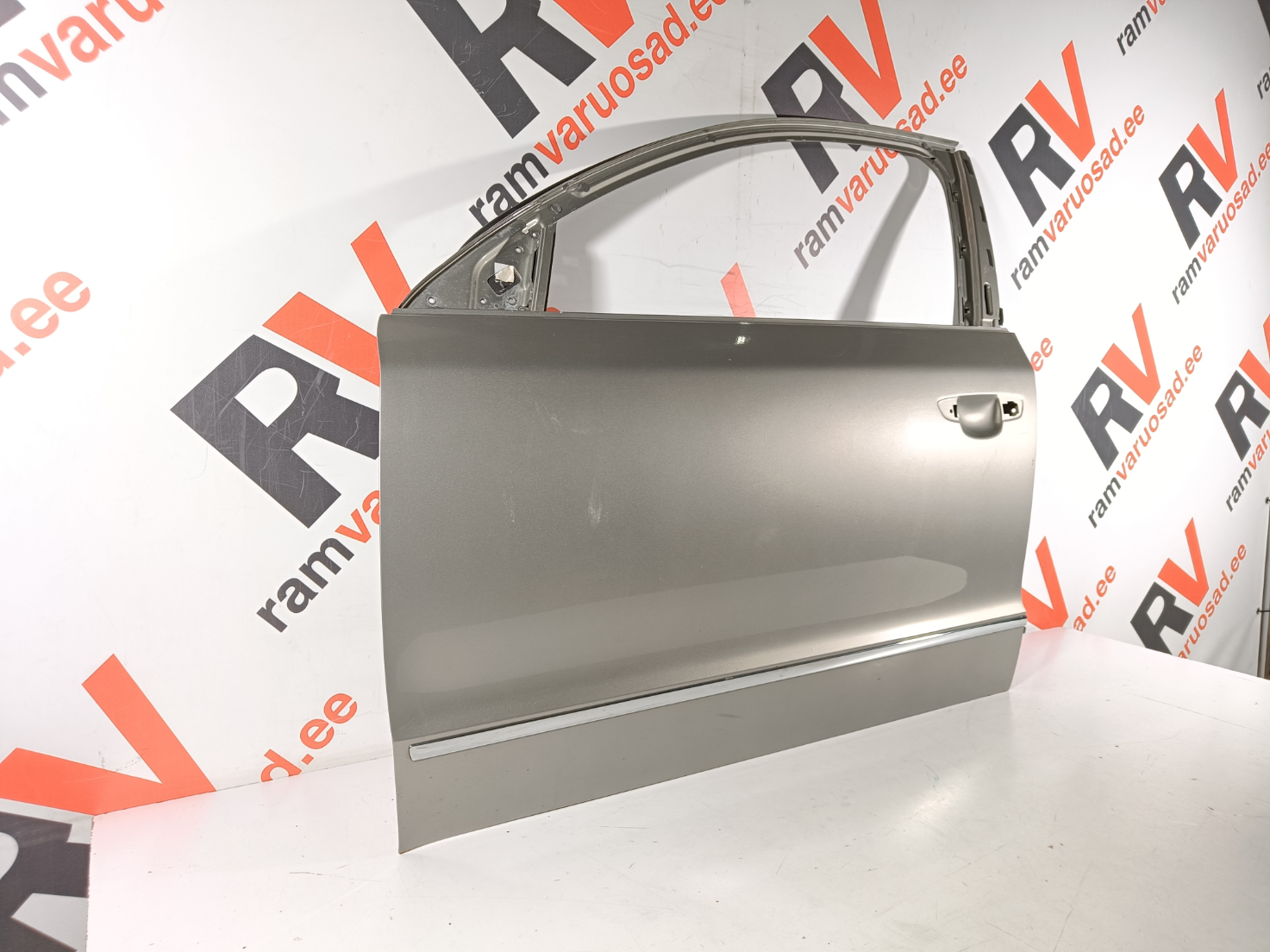 Skoda Superb II esiuks - pilt 2