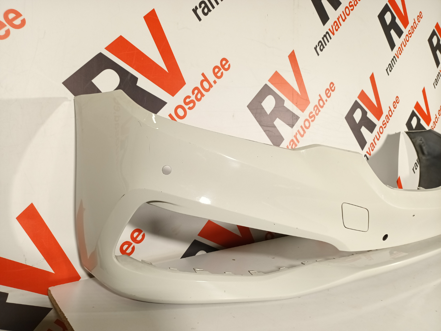 BMW G30/31 esistange - pilt 2