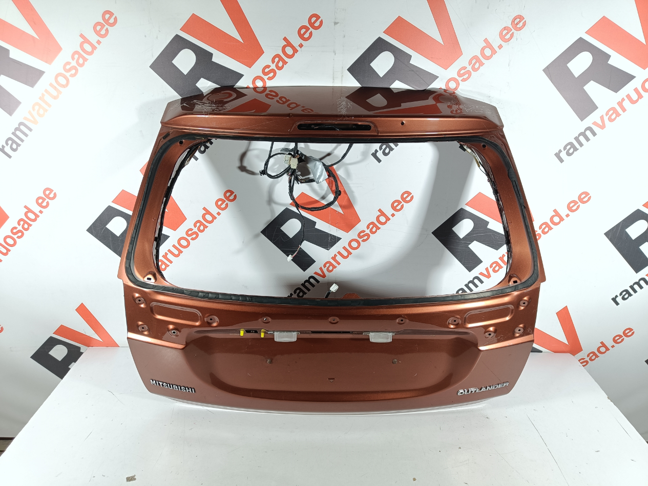 Mitsubishi Outlander tagaluuk