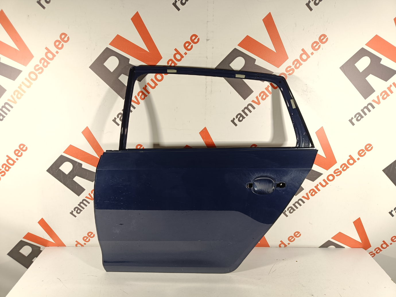 Skoda Rapid tagauks