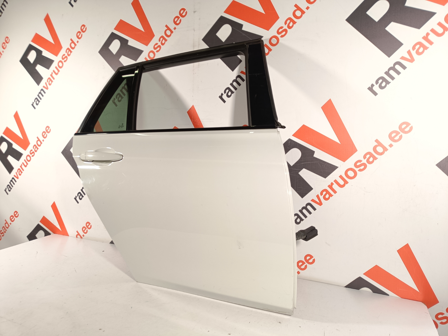 BMW 3 F31 tagauks - pilt 3