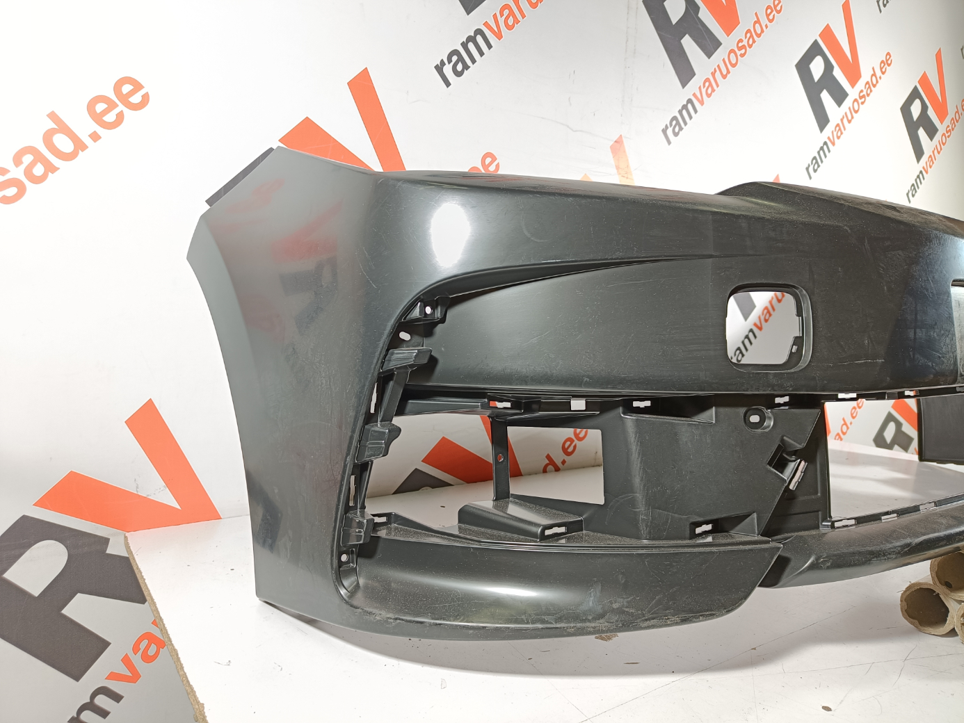 Toyota Corolla esistange - pilt 2