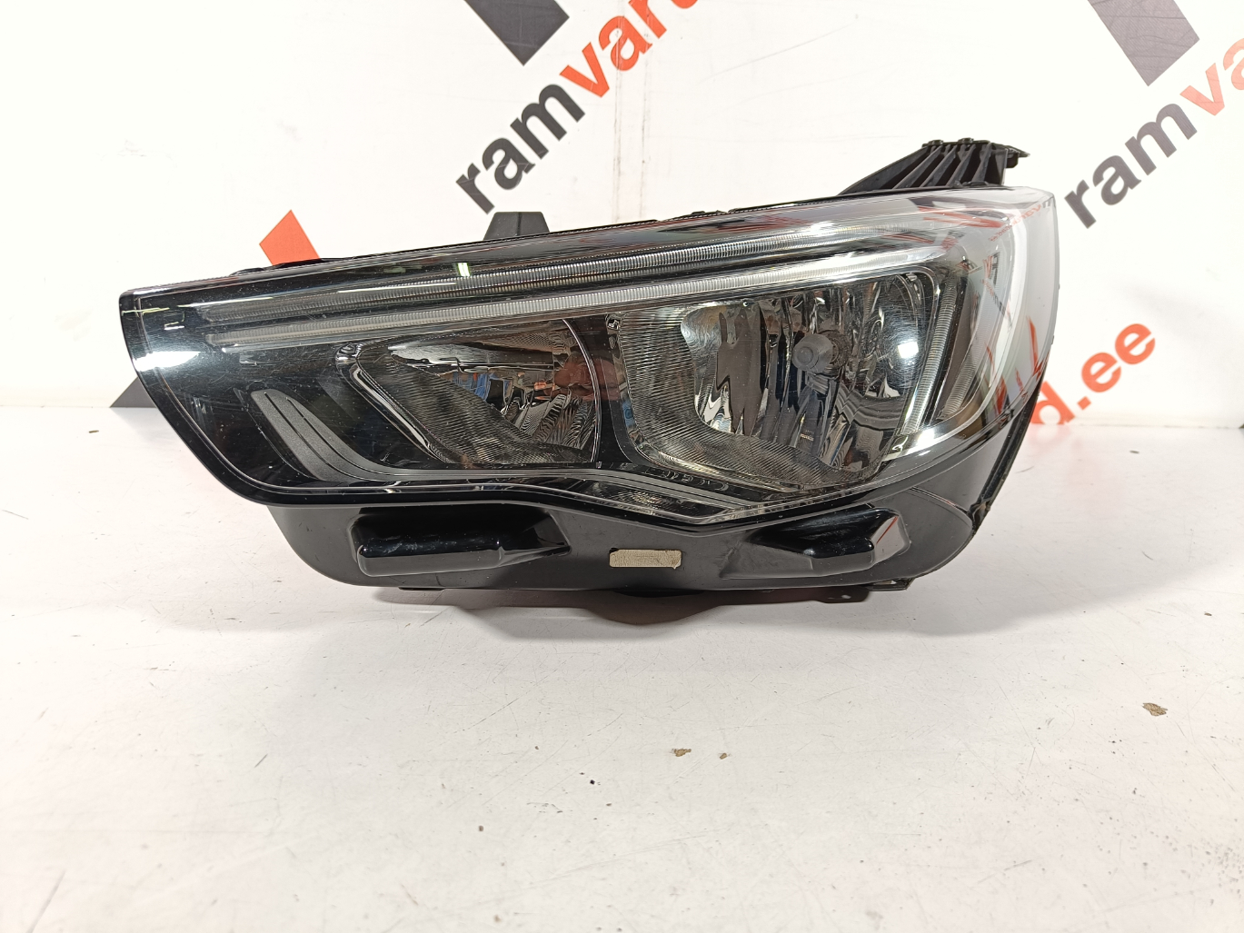 Opel Grandland X esituli