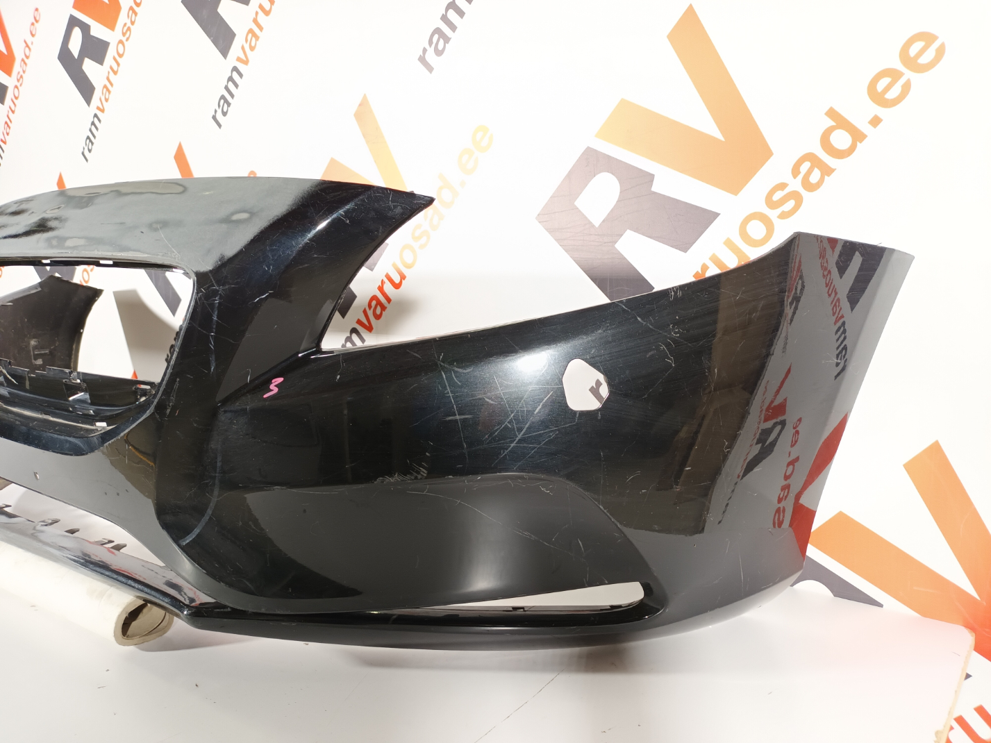 Volvo V40 esistange - pilt 3