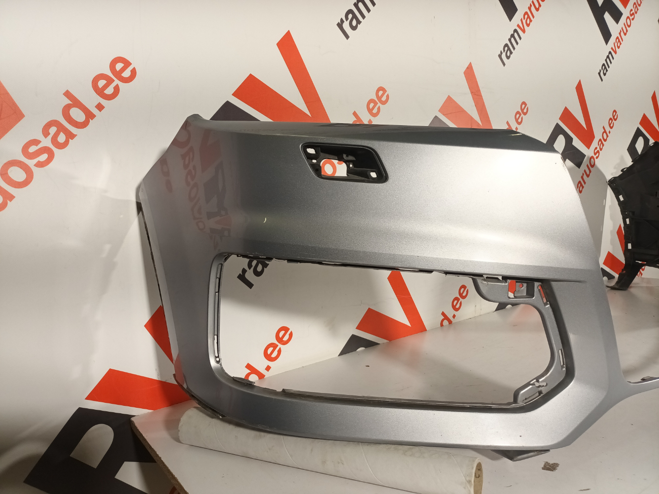 Audi Q7 esistange - pilt 2