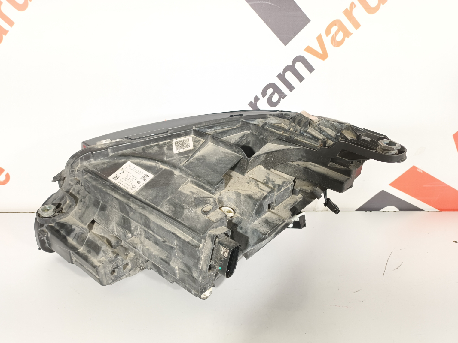 Mercedes W213 E-Class esituli  - pilt 4