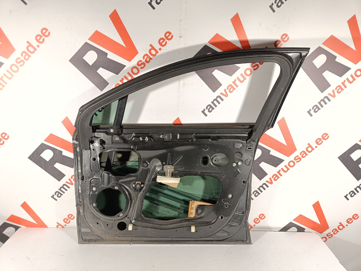 Ford Mondeo MK5 esiuks - pilt 4