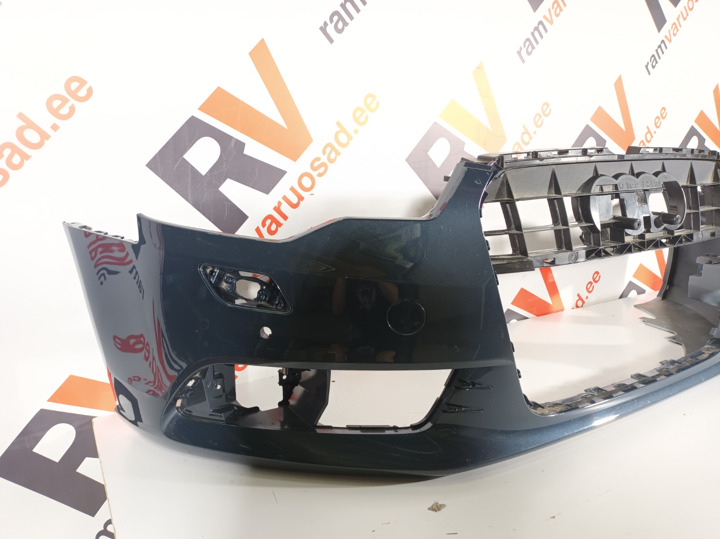 Audi A6C7 esistange  - pilt 2