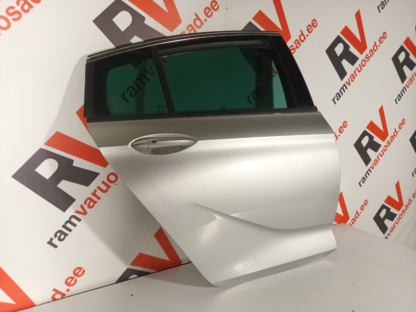 Opel Insignia tagauks - pilt 2