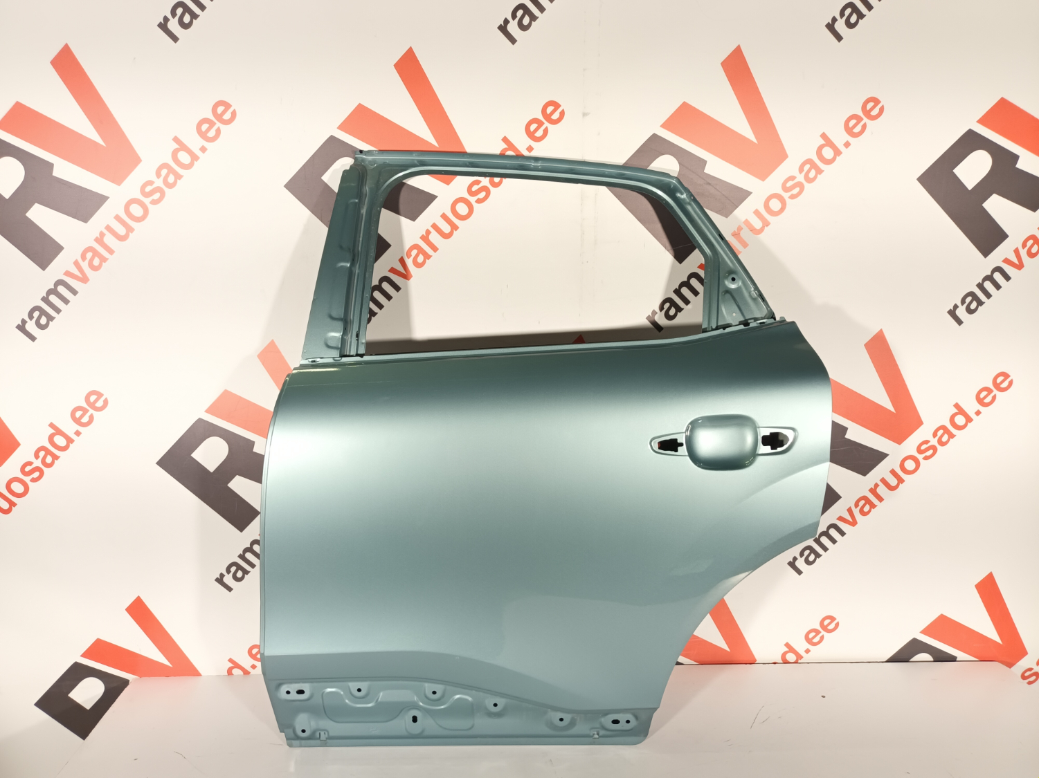 Citroen C4 tagauks